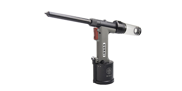 遇到特殊的鉚接環(huán)境，長(zhǎng)嘴鉚釘槍如何發(fā)揮作用？